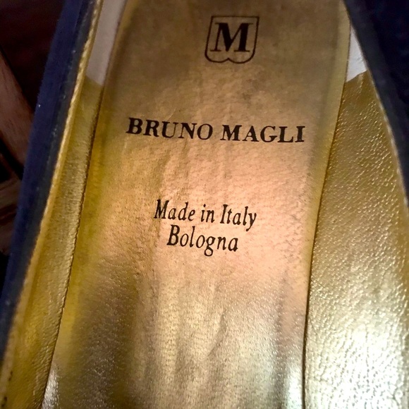 Bruno Magli  Pumps - Picture 2 of 4